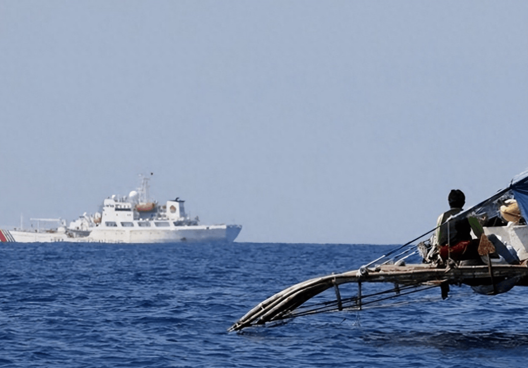中方打向菲律宾的“拳头”，越南接过来了，这次解放军动作有点快